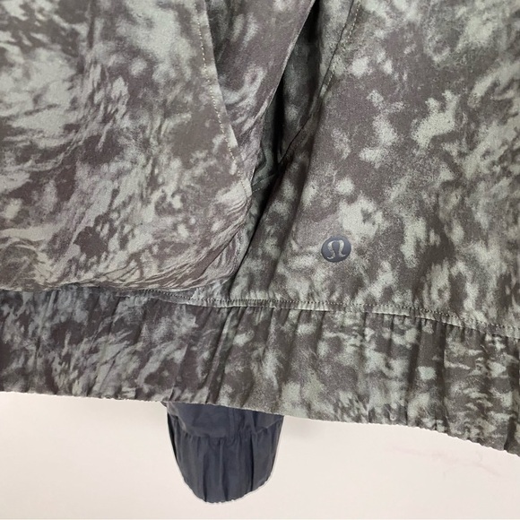 Lululemon Bombs Away Jacket Reversible - Picture 7 of 8